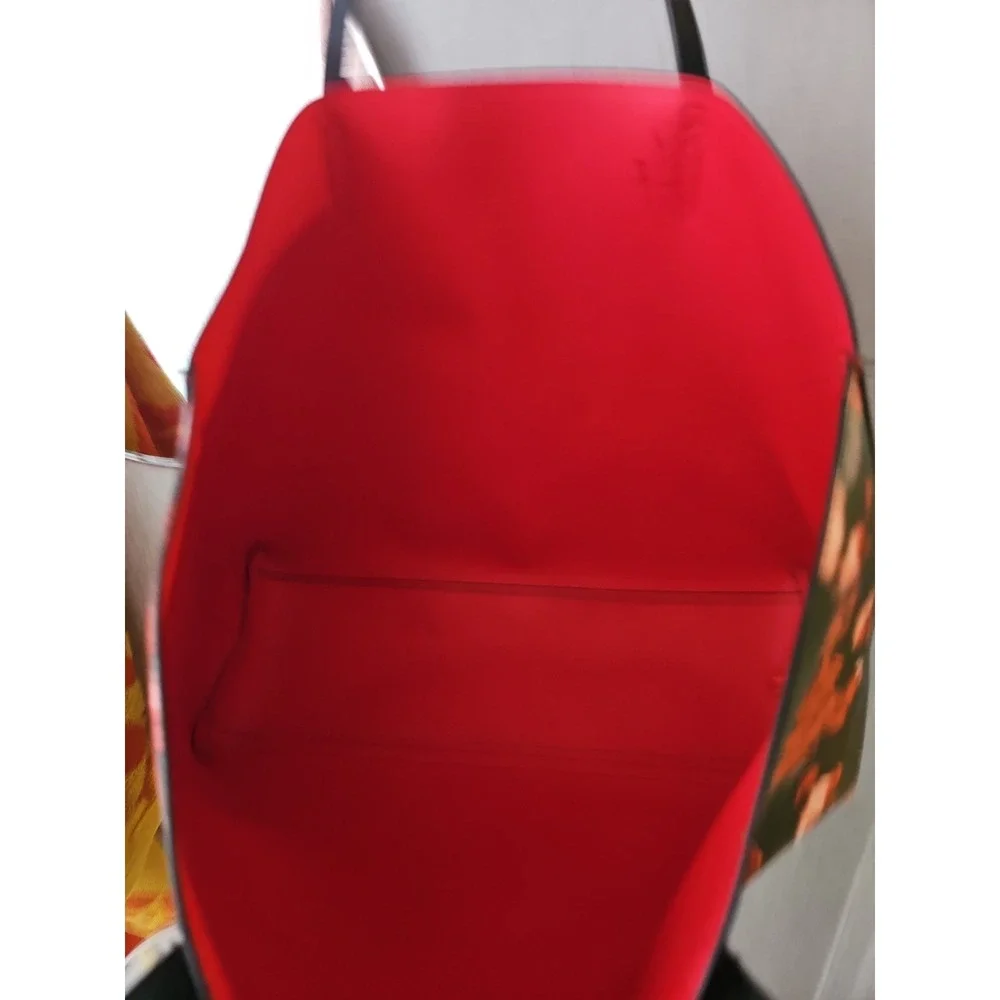 Victoria's Secret Limited Edition 2019 Large Red Floral Rose Tote Bag Used
